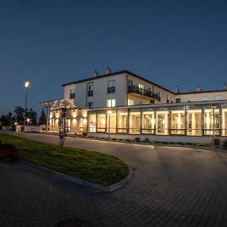 Hotel Radocza Park Business Exterior foto