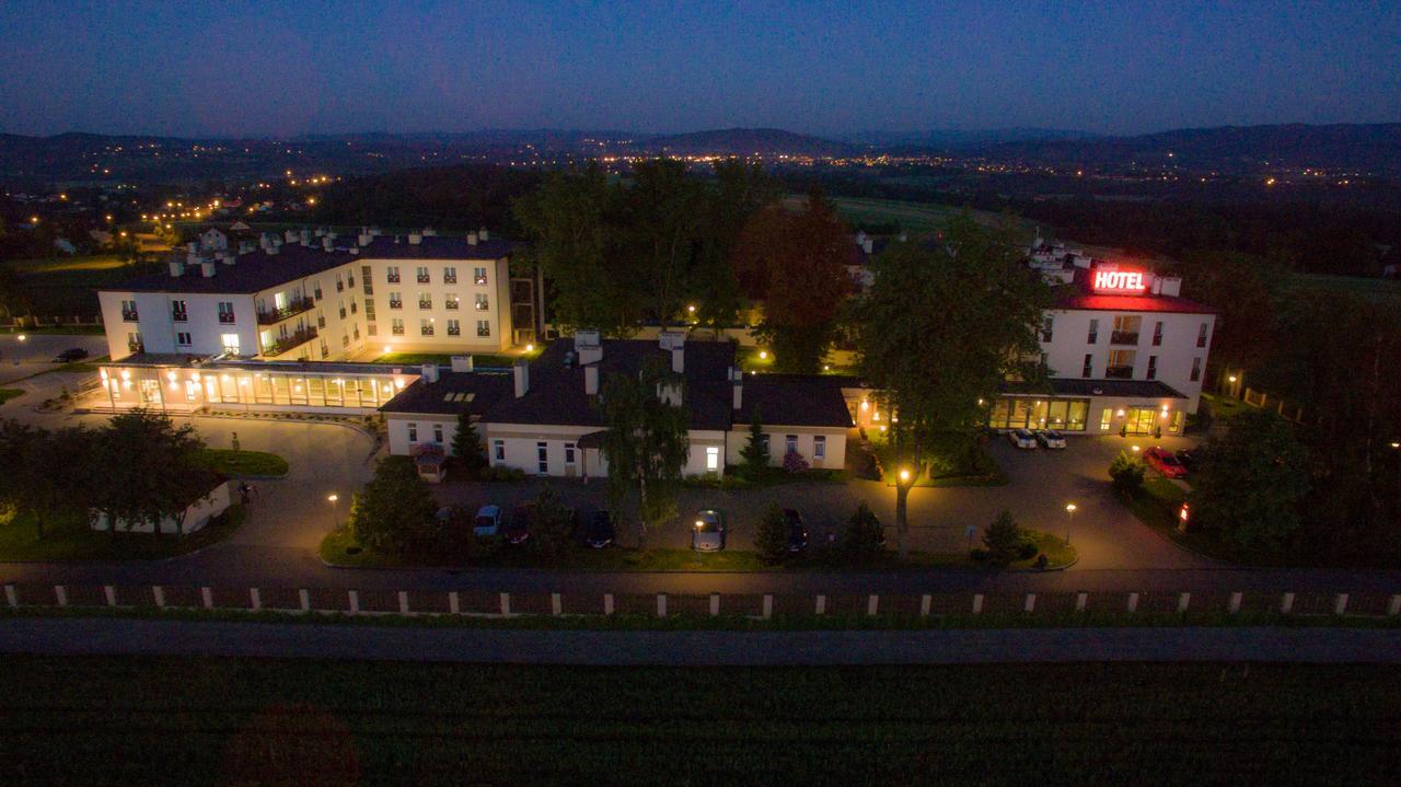 Hotel Radocza Park Business Exterior foto